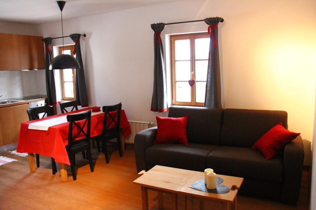 Apartma Pri Struklju *